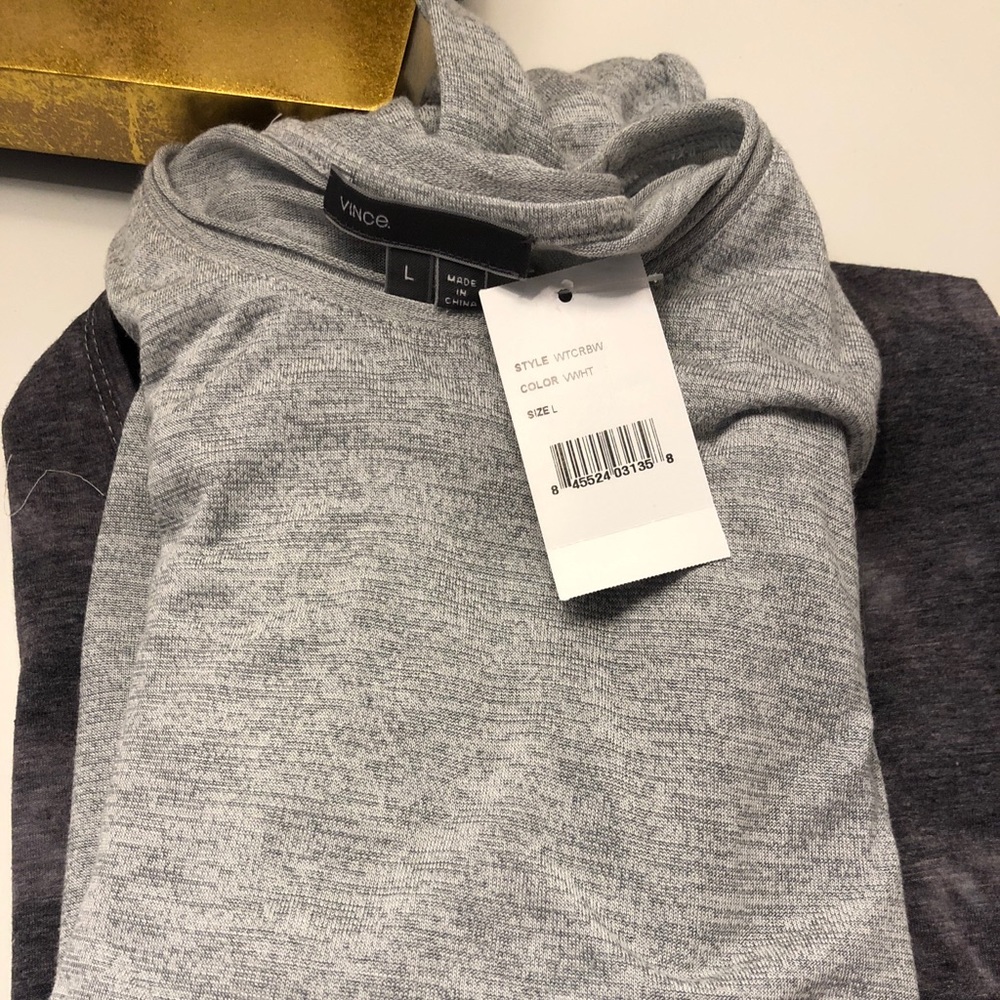 NWT Vince Gray Long Sleeved Top Size Large